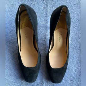 Women’s Cole Haan Size Nike Air Size 10B Black Suede 3 1/2” Heels